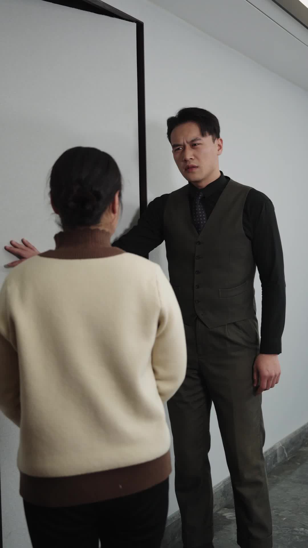 Folge 11 - Ausgezogen - Ich kämpfte mich frei